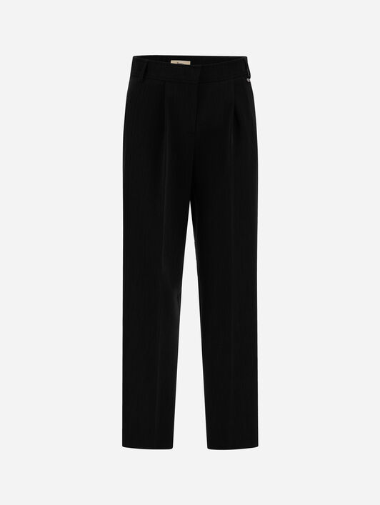 HOSE AUS FLIESSENDEM TWILL