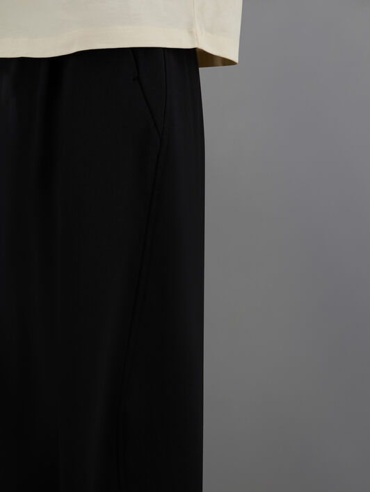 PANTALON LAMINAR EN COMFORT TECH