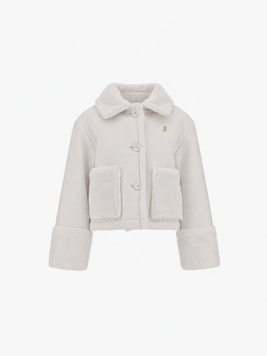 JACKE AUS ECOWOOL MIT PELZHAPTIK IN NUTRIAFELL-OPTIK