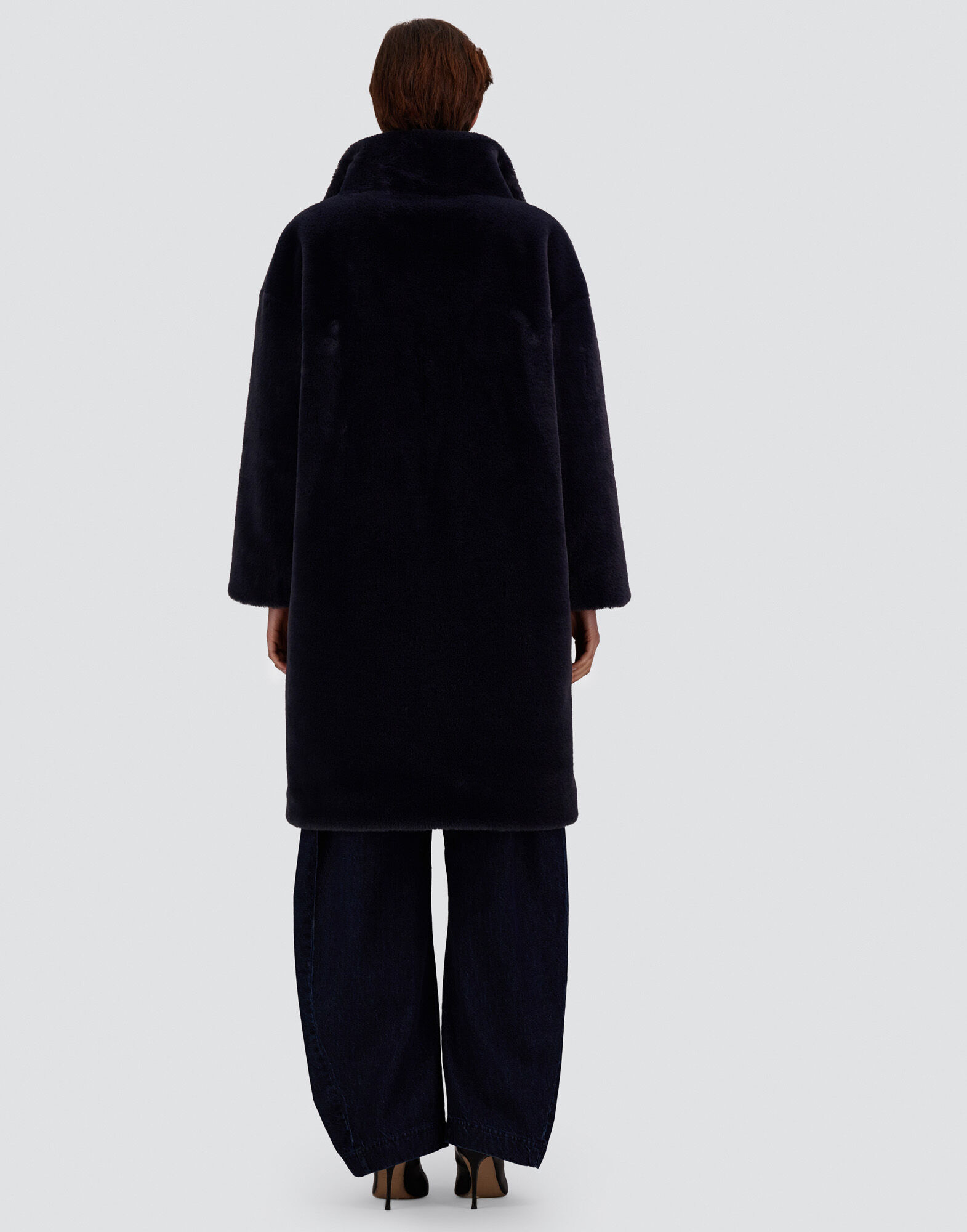 COAT IN SOFT ALTERNATIVE FUR