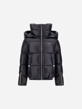 HOODED JACKET IN NYLON ULTRALIGHT