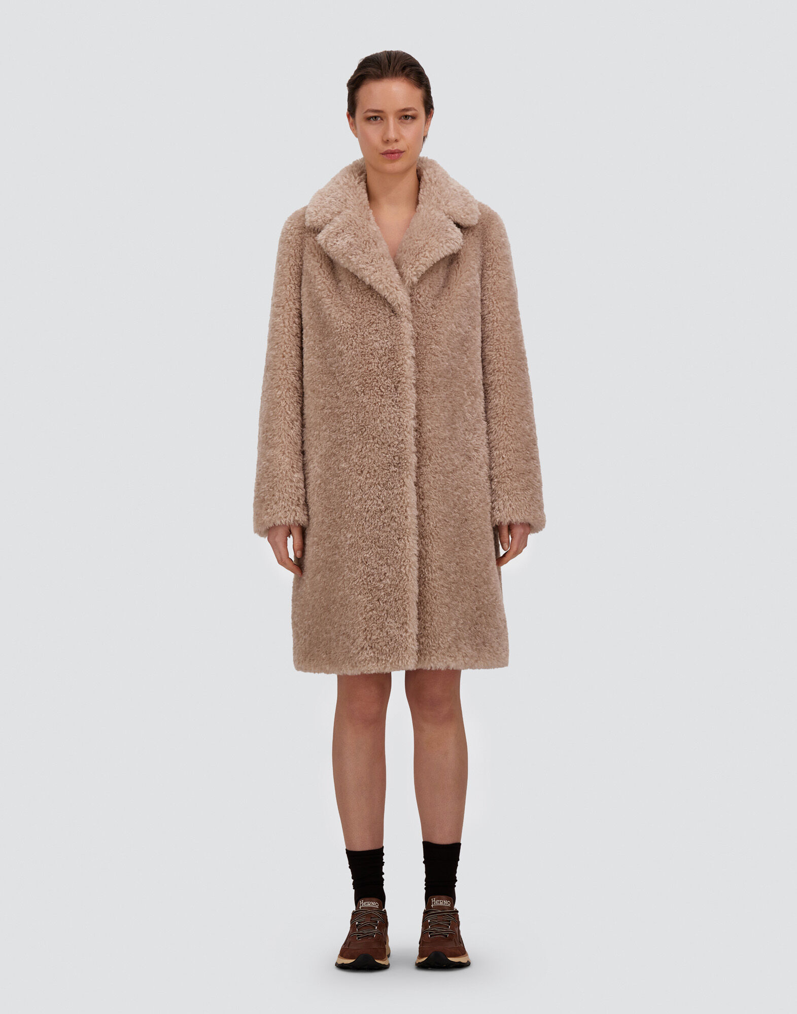 COAT IN CURLY ALTERNATIVE FUR