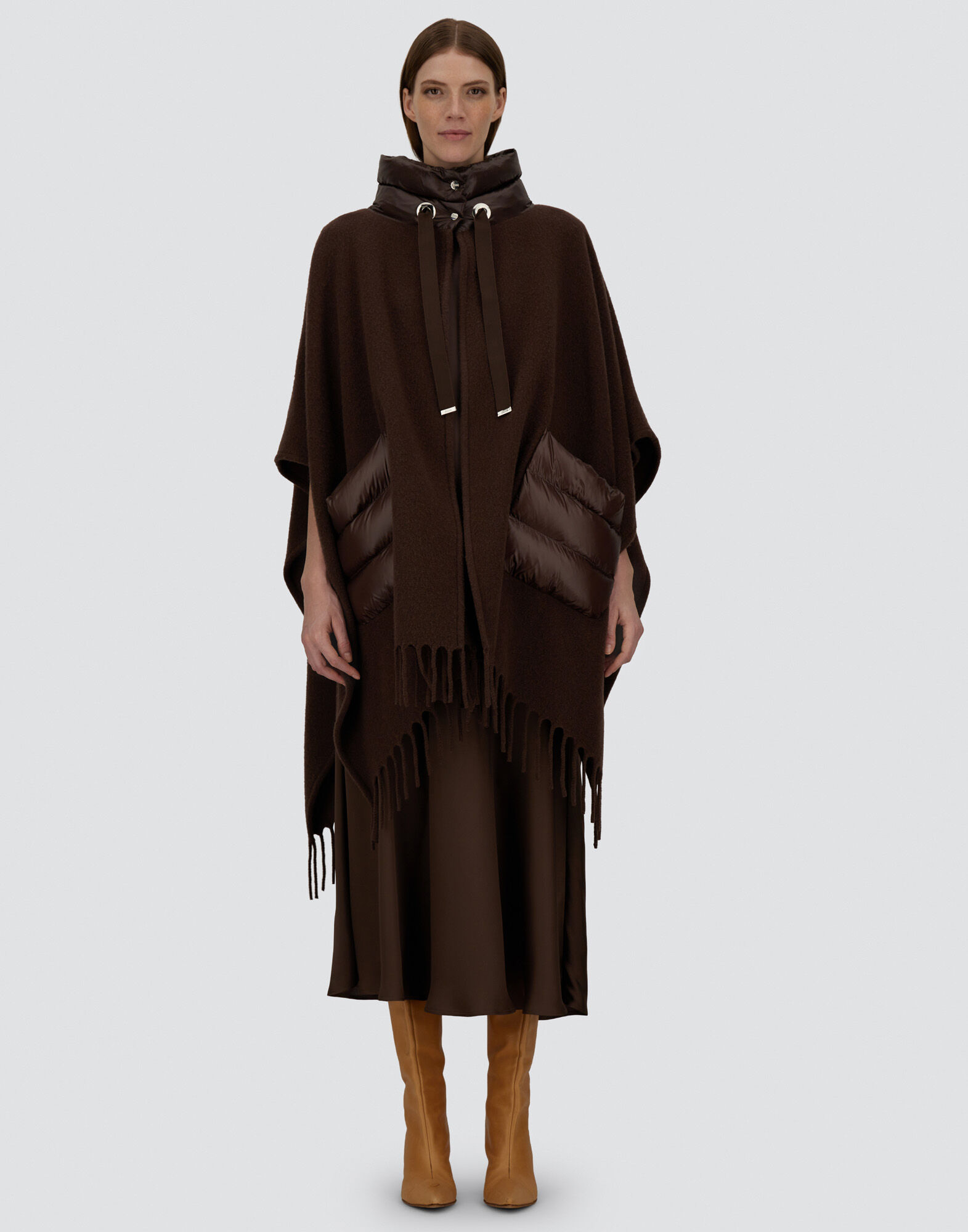 RESORT PONCHO IN DOUBLE-LAYERED WOOL CASHMERE FABRIC AND NYLON ULTRALIGHT