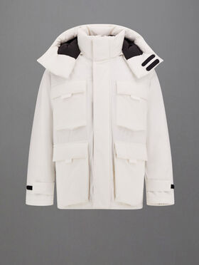 KURZER PARKA LAMINAR AUS STRETCH DOWN