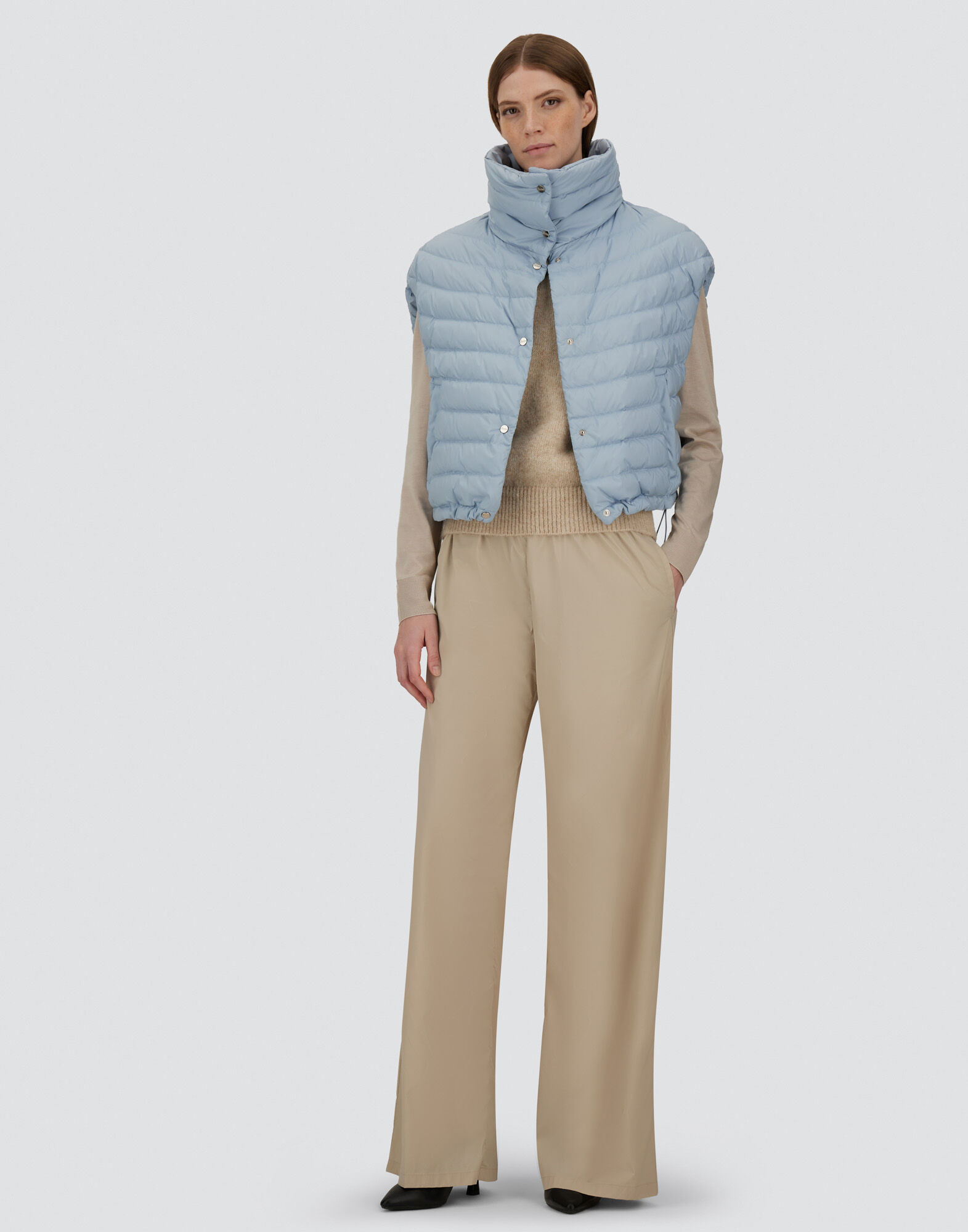 RESORT VEST IN LIGHTWEIGHT MATT NYLON