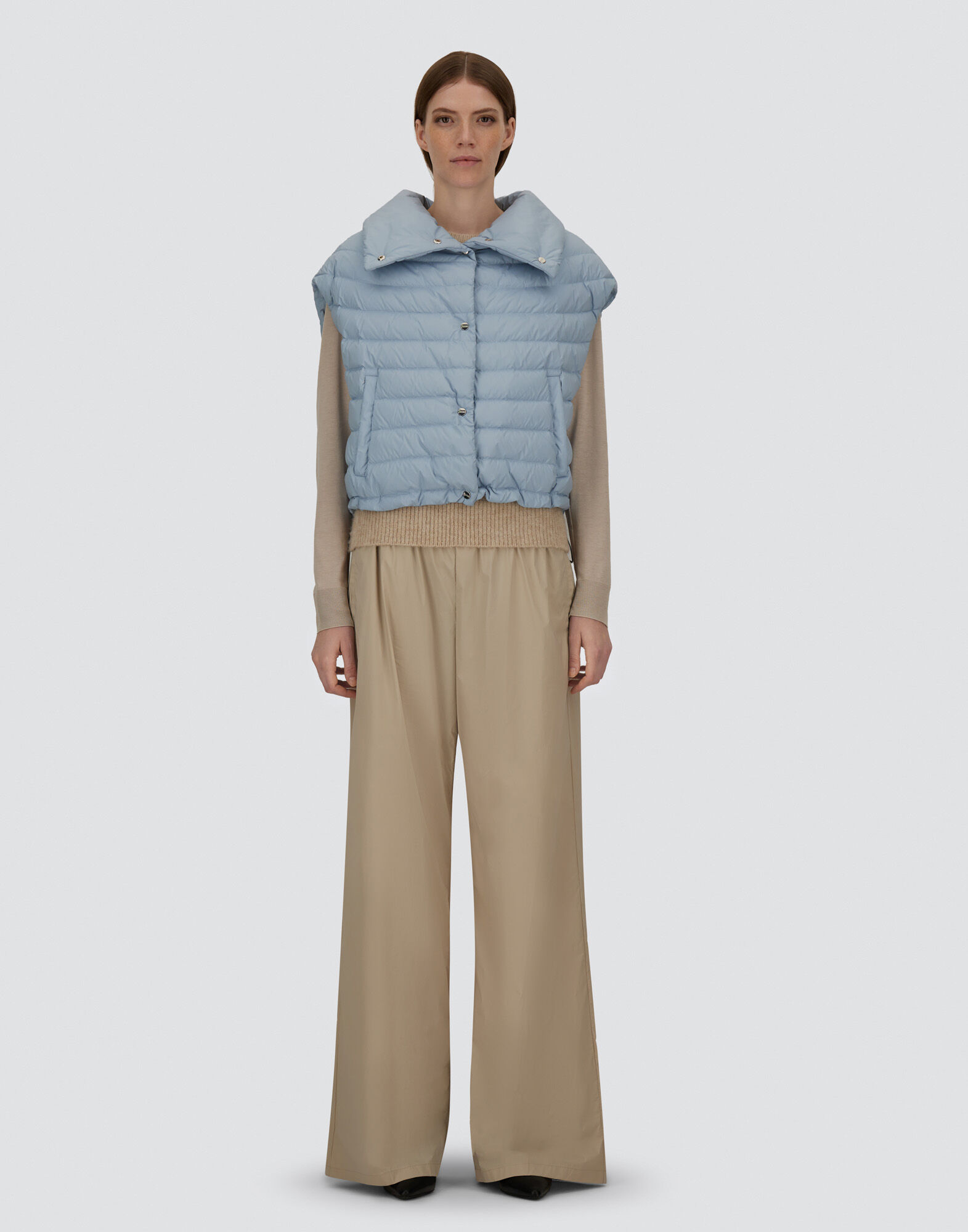 RESORT VEST IN LIGHTWEIGHT MATT NYLON