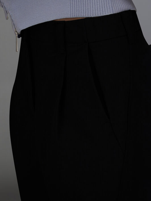 ラミナー コンフォートテック パンツ