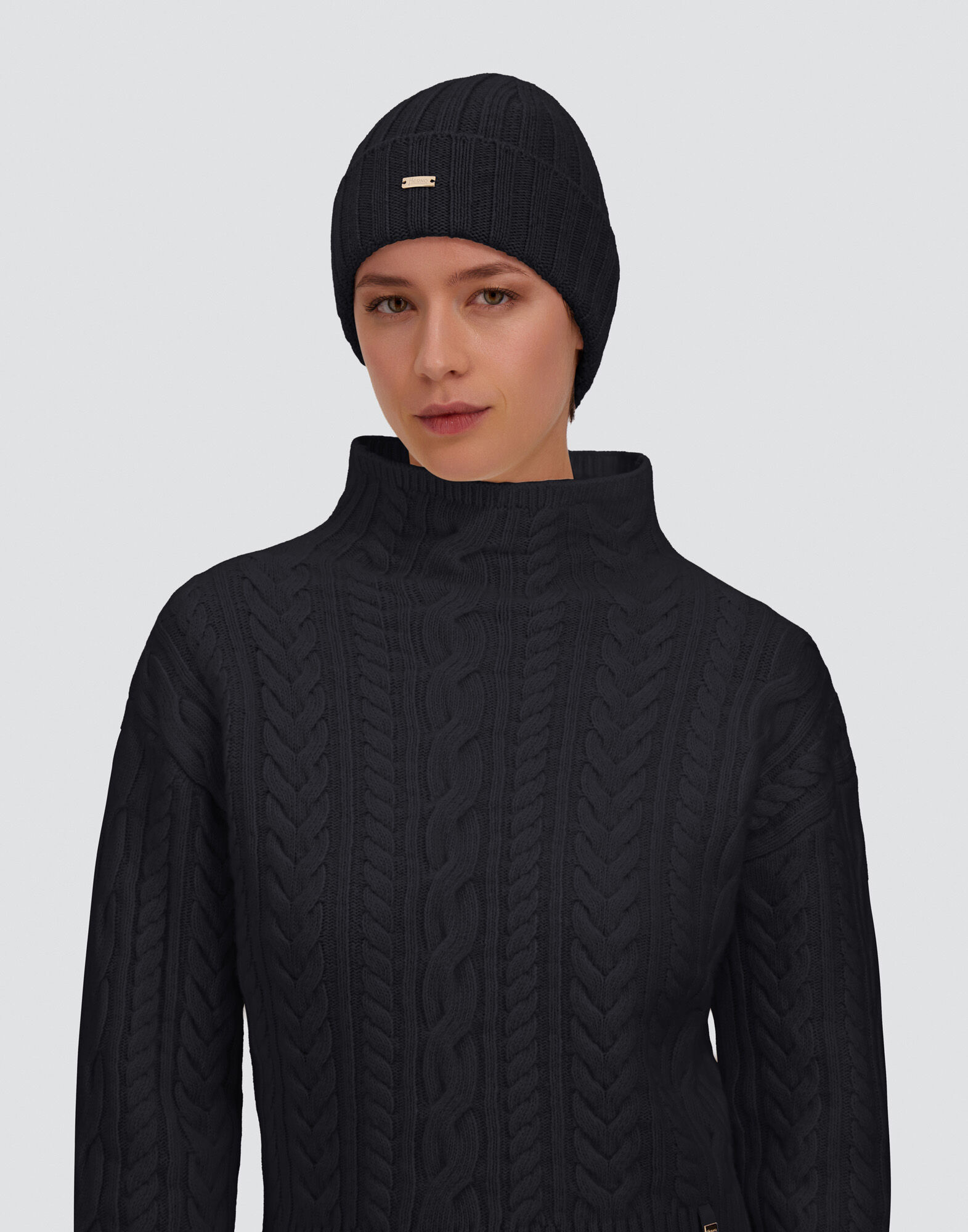 RIBBED WOOL BEANIE