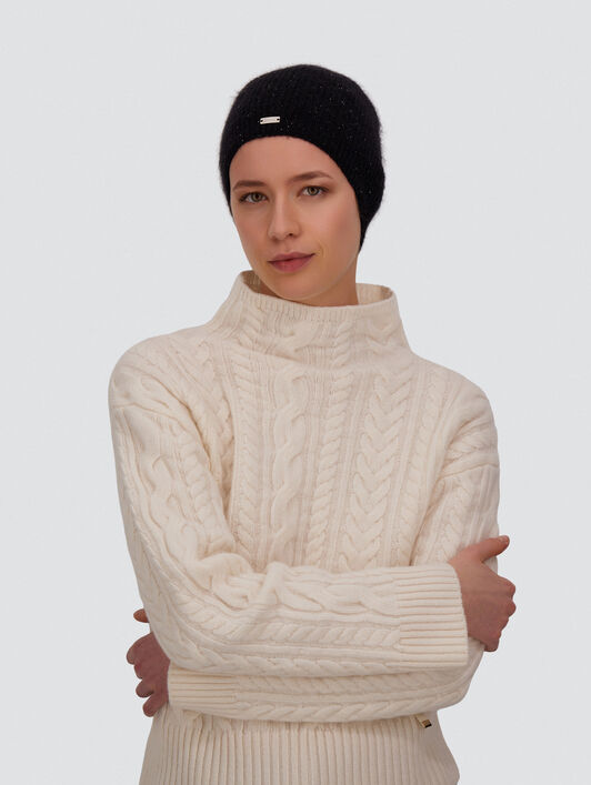 MÜTZE AUS MOHAIR IM PATENTMUSTER